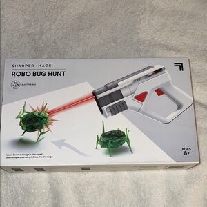 Sharper Image Laser Bug Hunt Set - White and Gray